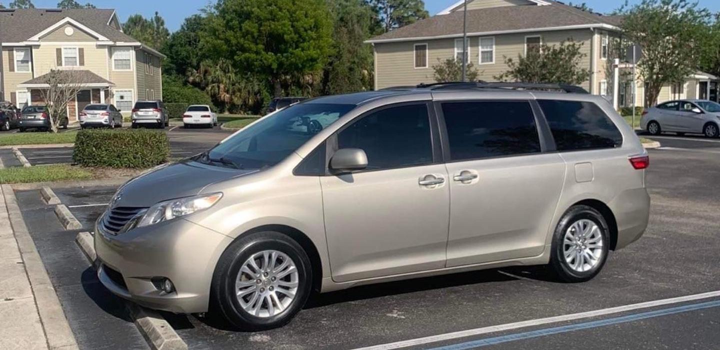 Toyota Sienna 2016 rental in Naples, FL by Fernando Q. Turo