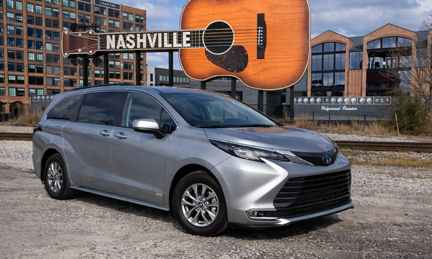 Toyota Sienna 2026 rental in Nashville, TN by Nashville Rides | Turo