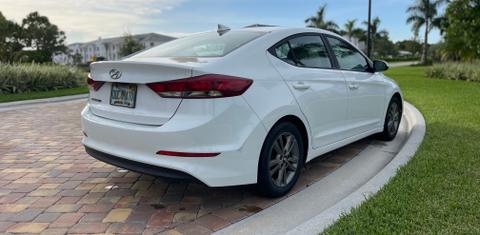 Hyundai Elantra 2017