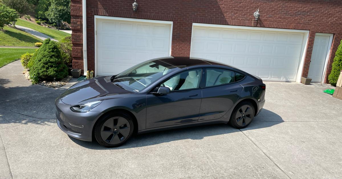 Tesla Model 3 2022 rental in Knoxville, TN by Knoxville Car R. Turo