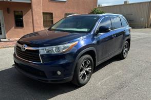 Toyota Highlander car