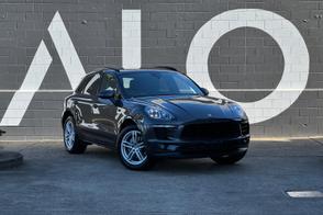 Porsche Macan car