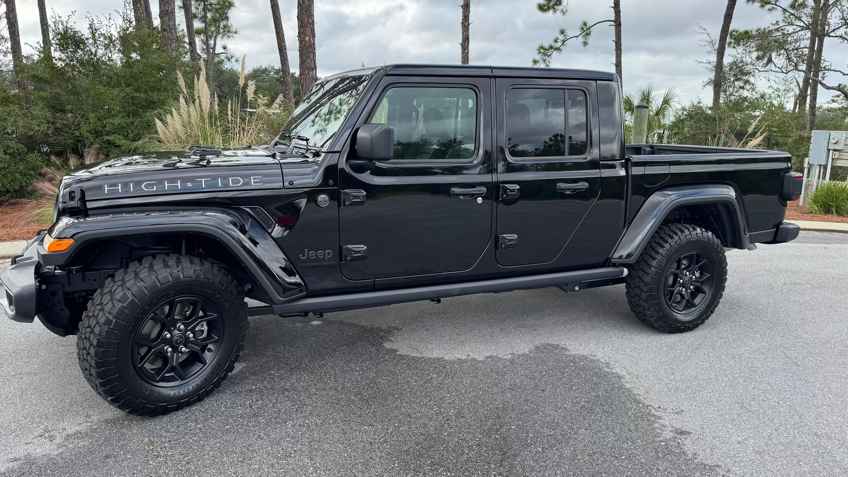 Jeep Gladiator 2024 in Panama City, FL