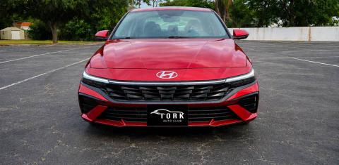 Hyundai Elantra 2025