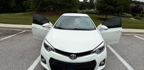 Toyota Corolla 2015