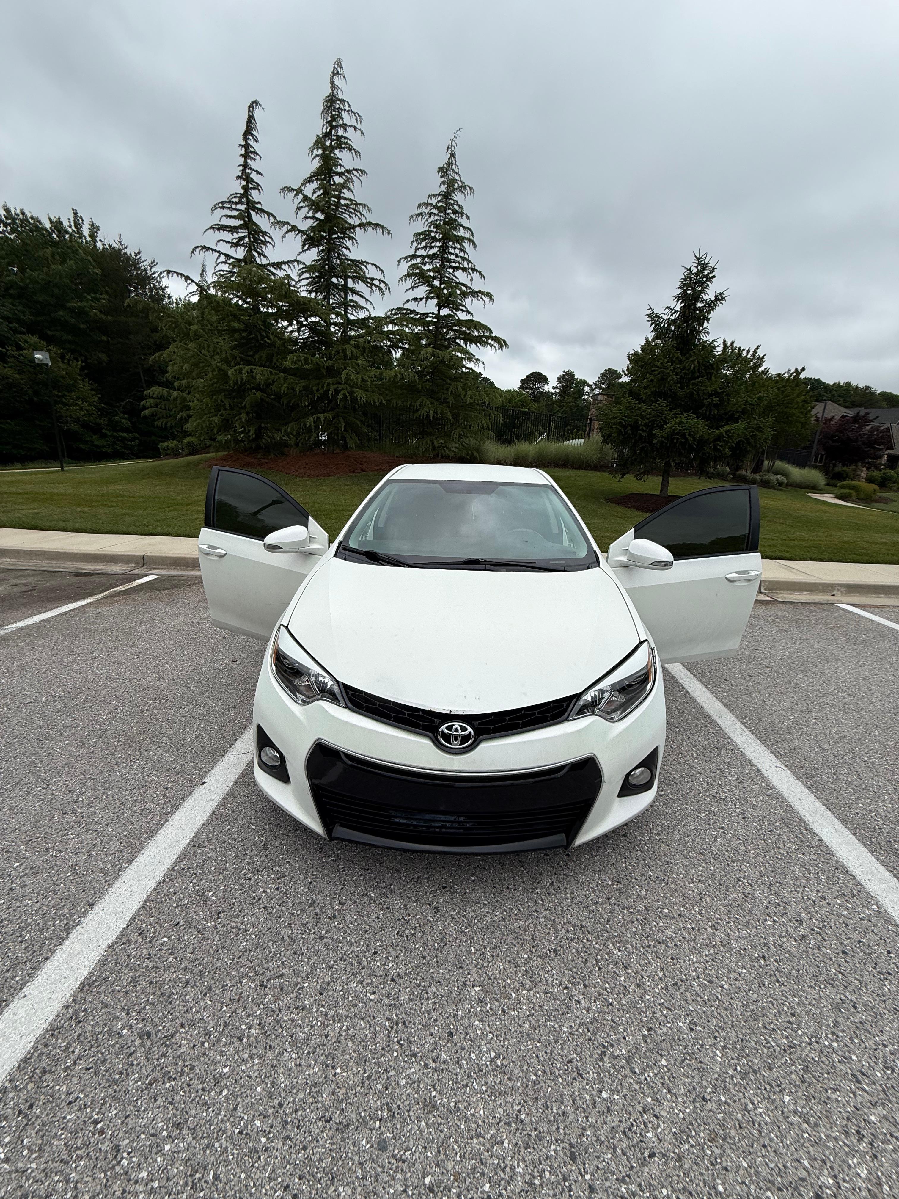 Toyota Corolla 2015 in Glen Burnie, MD