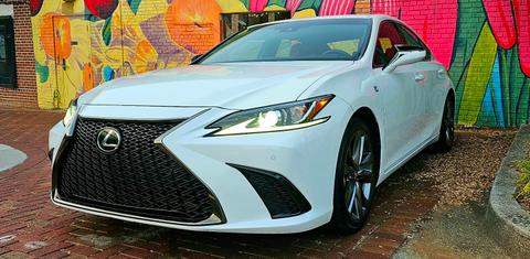 Lexus ES 2019