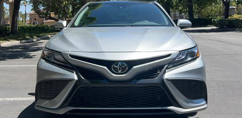 Toyota Camry 2021