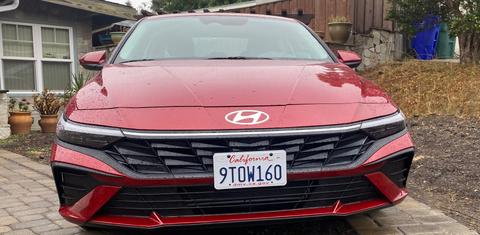 Hyundai Elantra 2025