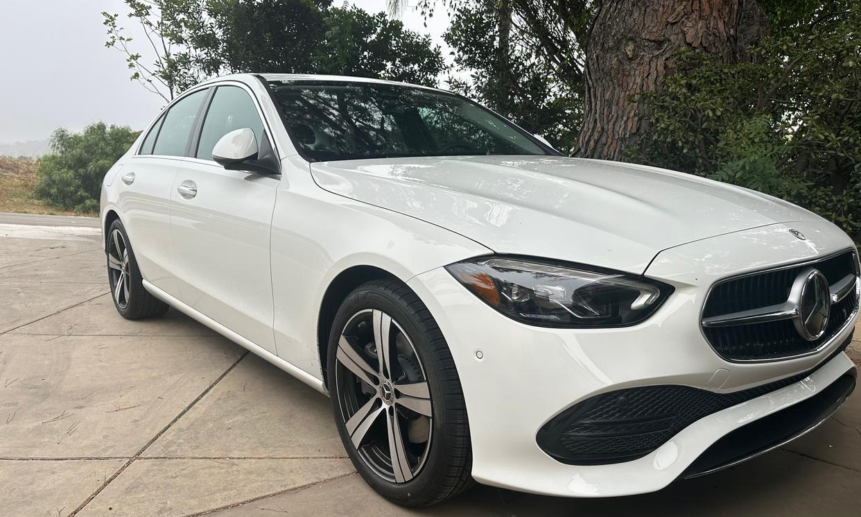 Mercedes-Benz C-Class 2025 C 300