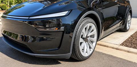 Tesla Model Y 2026