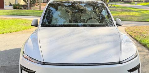 Tesla Model Y 2026
