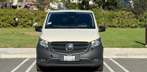 Mercedes-Benz Metris 2023