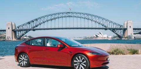 Tesla MODEL 3 2025