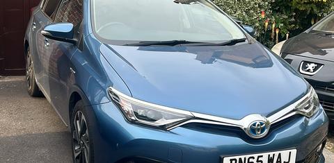 Toyota Auris 2015