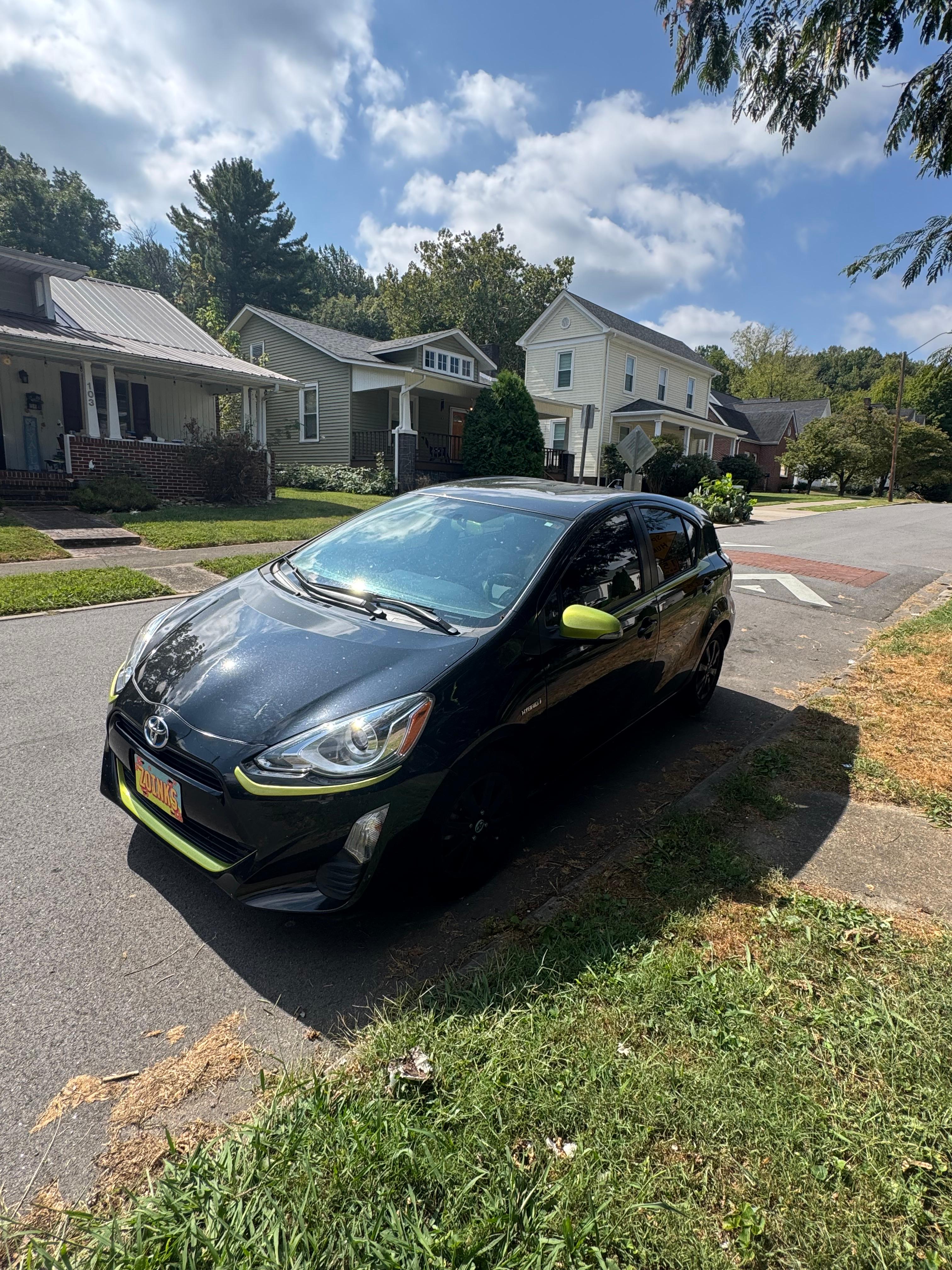 Toyota Prius c 2016 in Johnson City, TN