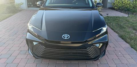 Toyota Camry Hybrid 2025