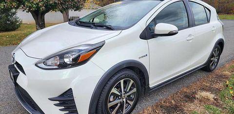Toyota Prius c 2018