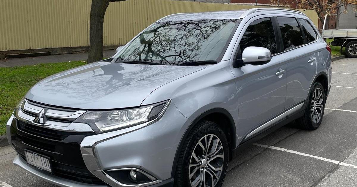 Mitsubishi OUTLANDER 2017 rental in Port Melbourne, VIC by Idrive M. Turo