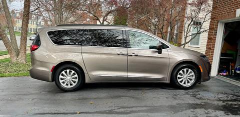 Chrysler Pacifica 2017