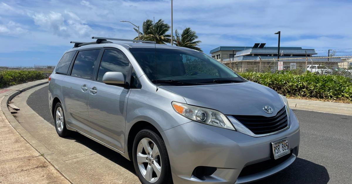 Toyota Sienna 2012 rental in Honolulu, HI by Liying Y. Turo