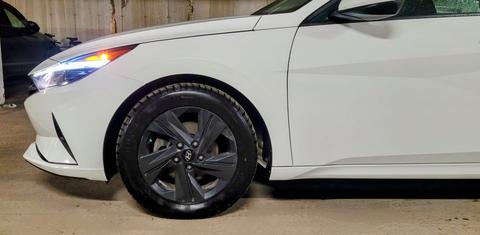 Hyundai Elantra 2023