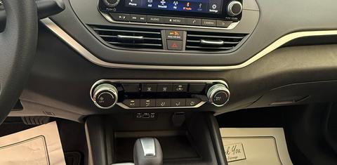 Nissan Altima 2025
