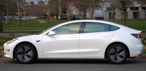 Tesla Model 3 2022