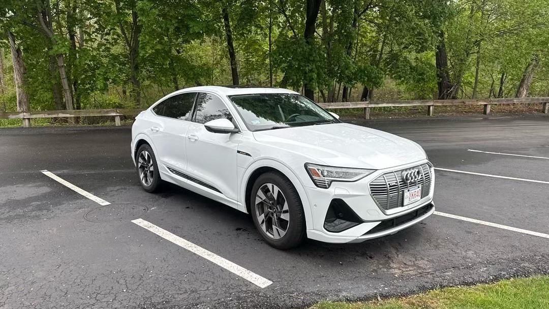 Audi e-tron 2022 in Burlington, MA