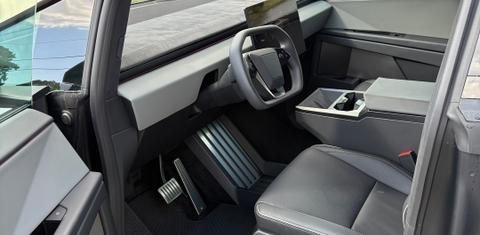 Tesla Cybertruck 2024
