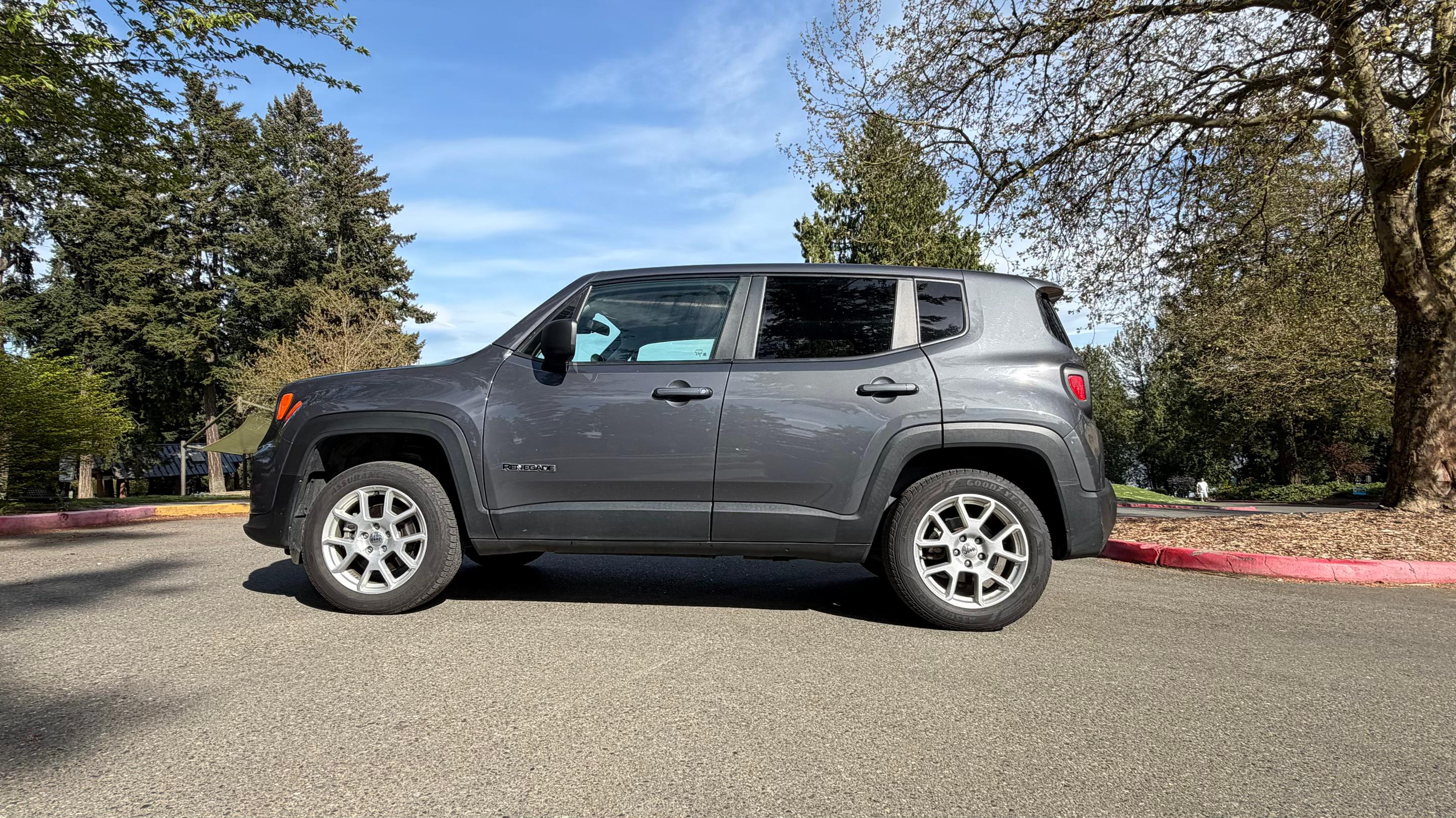Jeep Renegade 2023 in SeaTac, WA