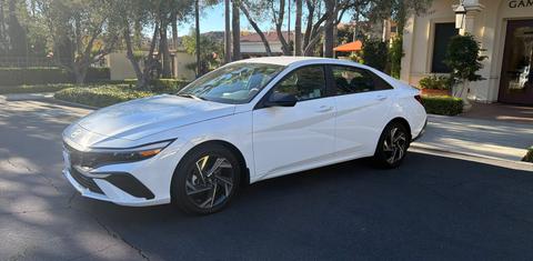 Hyundai Elantra 2025