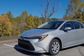Toyota Corolla Hybrid 2024 in Calgary