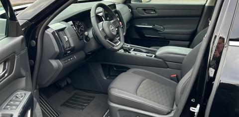Nissan Pathfinder 2024