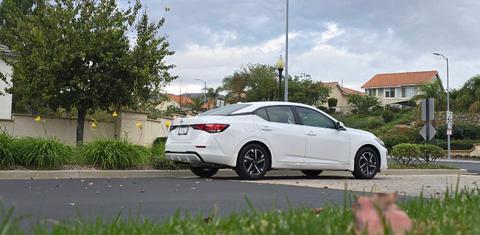 Nissan Sentra 2025