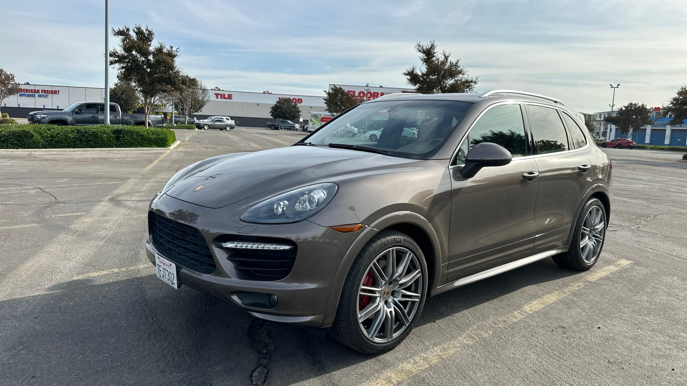 Porsche Cayenne 2014 in Ontario, CA