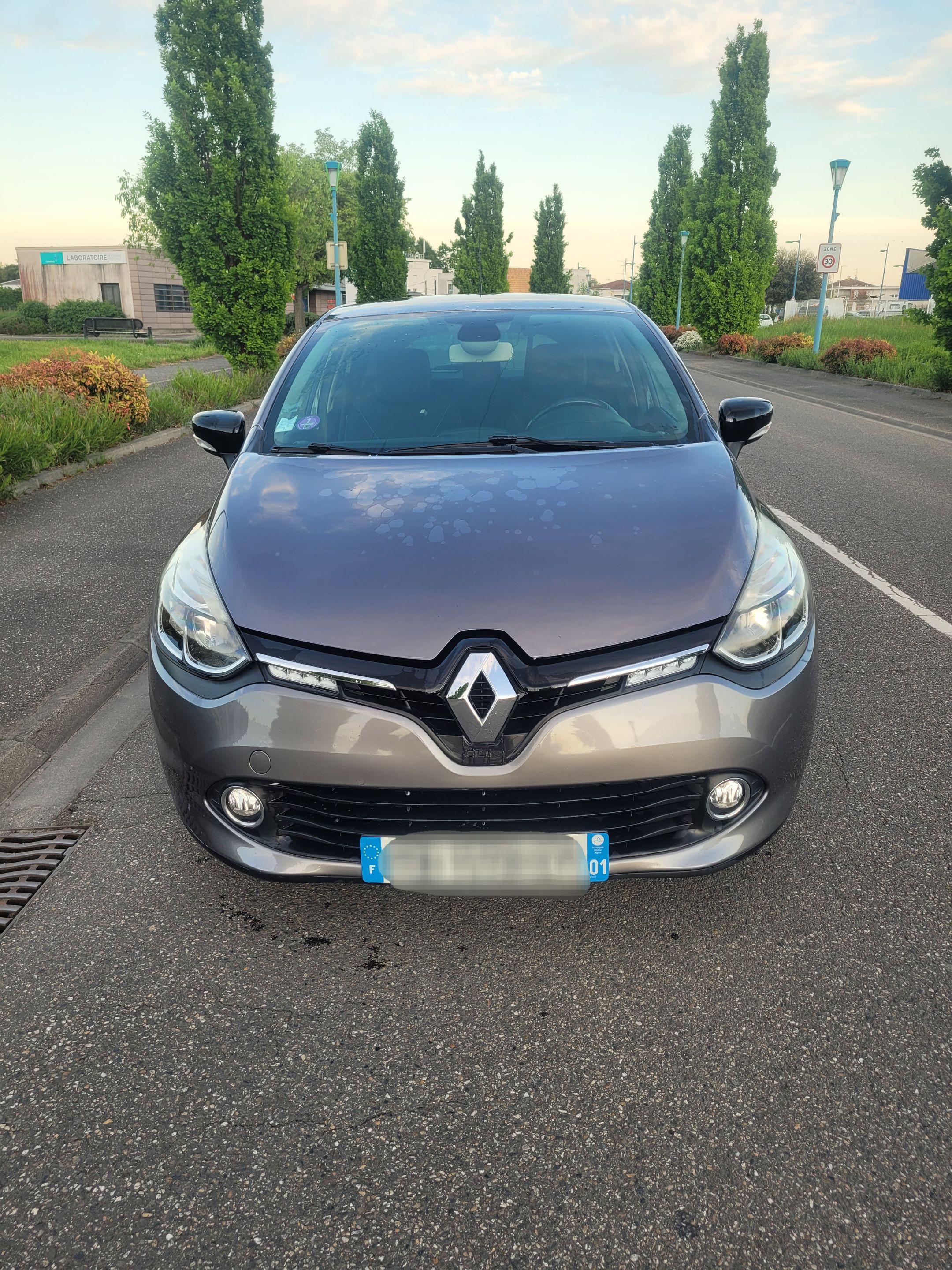 Renault CLIO IV 2016 à Agen