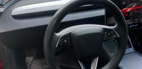 Tesla Model 3 2025