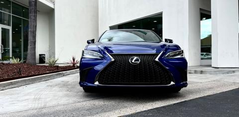 Lexus ES 2023