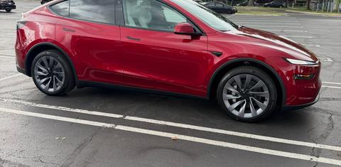 Tesla Model Y 2026