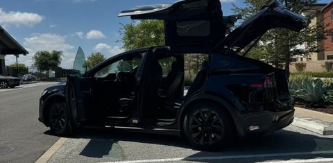 Tesla Model X 2023