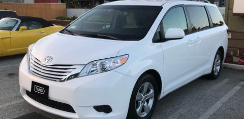 Toyota Sienna 2016