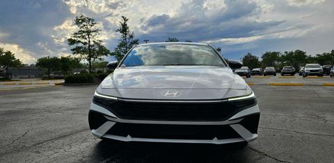 Hyundai Elantra 2025