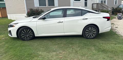 Nissan Altima 2025