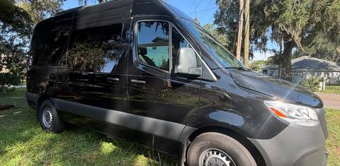 Mercedes-Benz Sprinter 2024