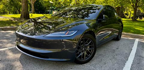 Tesla Model 3 2024