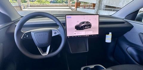 Tesla Model Y 2026