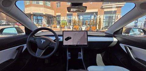 Tesla Model 3 2019