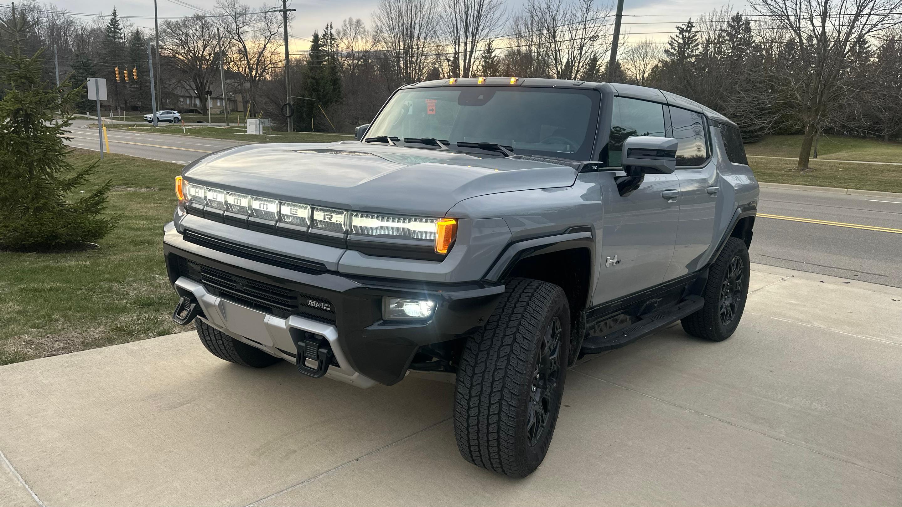 GMC HUMMER EV SUV 2025 in Farmington Hills, MI