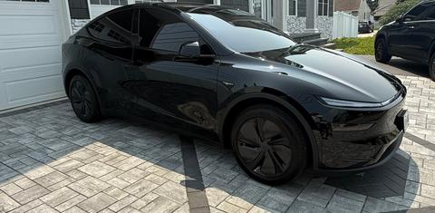 Tesla Model Y 2026